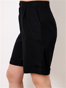 {{photo.Alt || photo.Description || 'Шорты Pull'}}