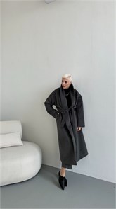 {{photo.Alt || photo.Description || 'Пальто Coat'}}