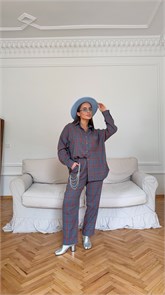 {{photo.Alt || photo.Description || 'Брюки Choco'}}