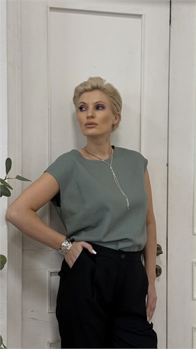{{photo.Alt || photo.Description || 'Топ Queen'}}