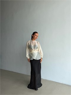 {{photo.Alt || photo.Description || 'Блузка Glamour'}}
